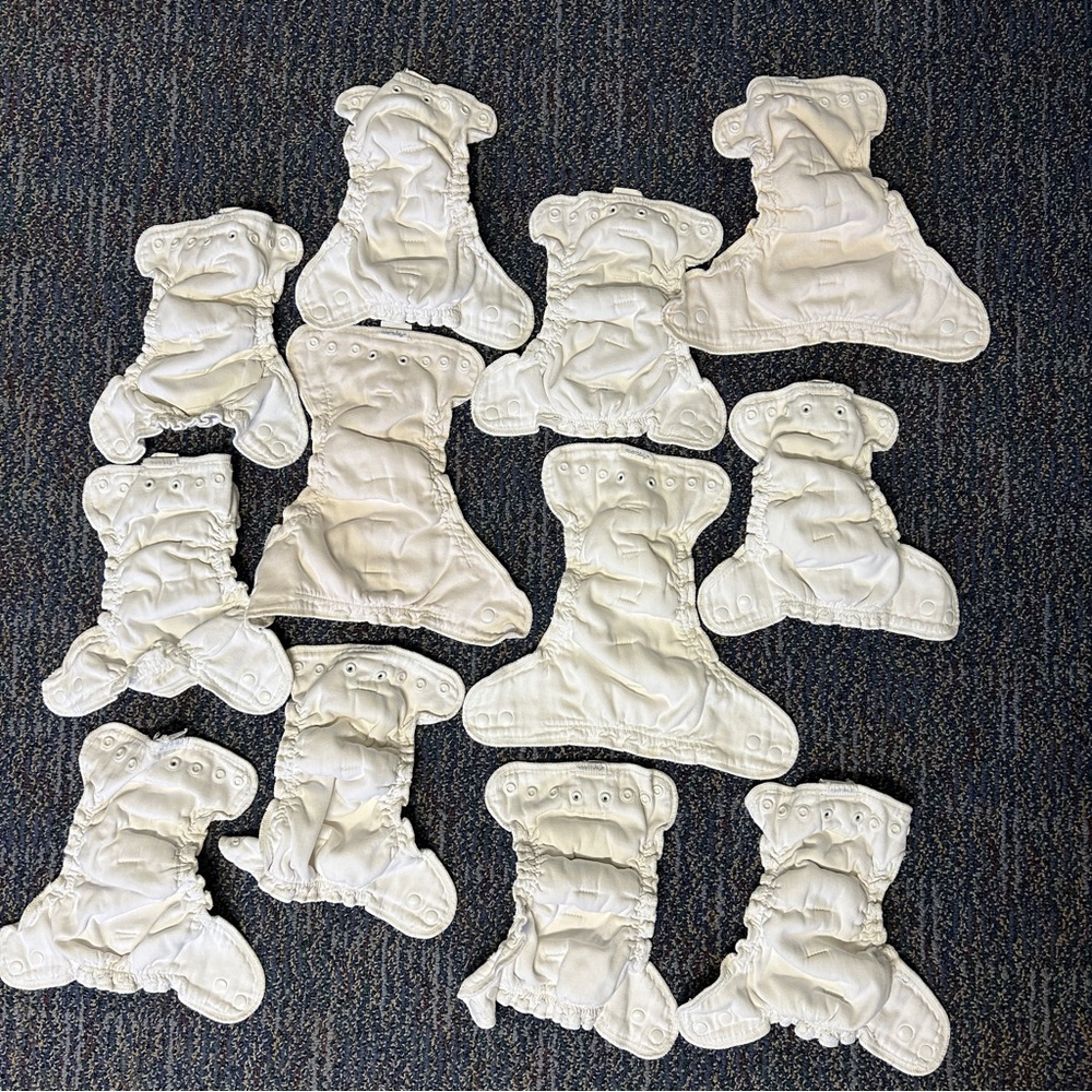Bundle of Esembly Size 1 Diapers - Picture 6 of 8